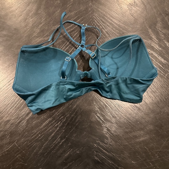 Victoria’s Secret Bra 34C - Picture 2 of 3